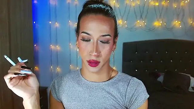 Snapshot of Kenisha_Sweet chatting on 02-15-25, 11:47 Kenisha Sweet online show from 02-15-25, 11:47