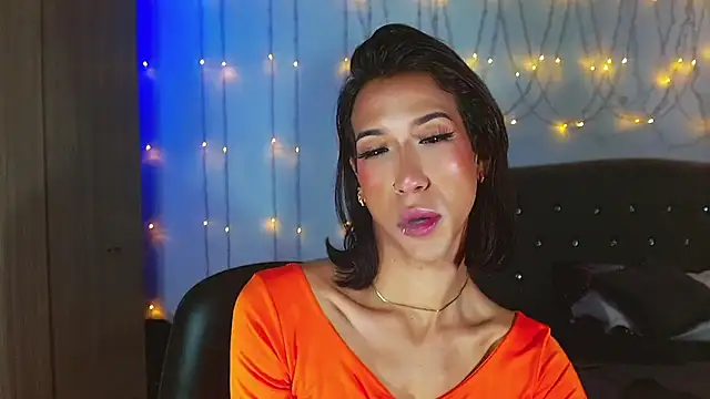 Snapshot of Kenisha_Sweet chatting on 02-21-25, 05:46 Kenisha Sweet online show from 02-21-25, 05:46