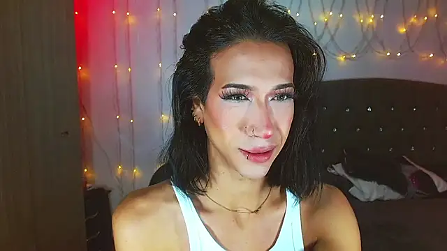 Snapshot of Kenisha_Sweet chatting on 03-05-25, 12:44 Kenisha Sweet online show from 03-05-25, 12:44