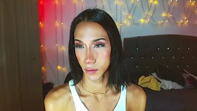 Snapshot of Kenisha_Sweet chatting on 03-05-25, 03:51 Kenisha Sweet online show from 03-05-25, 03:51