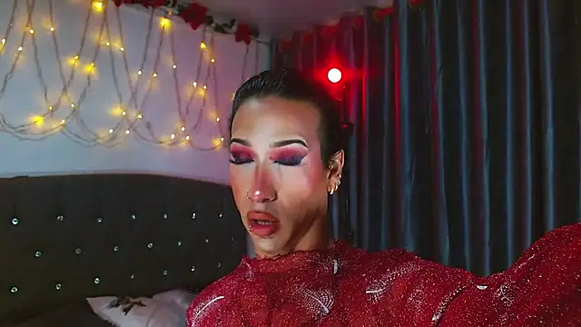 Snapshot of Kenisha_Sweet chatting on 03-07-25, 01:07 Kenisha Sweet online show from 03-07-25, 01:07