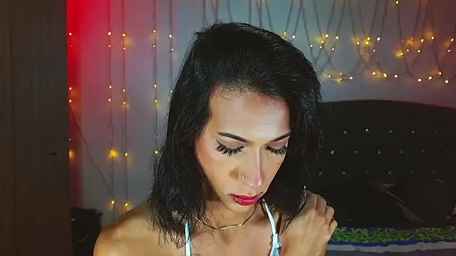 Snapshot of Kenisha_Sweet chatting on 03-21-25, 01:34 Kenisha Sweet online show from 03-21-25, 01:34