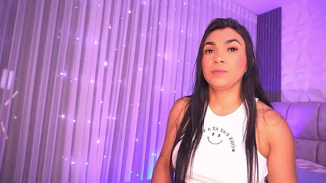 Snapshot of rousse_coup chatting on 02-13-26, 07:10 rousse coup online show from 02-13-26, 07:10