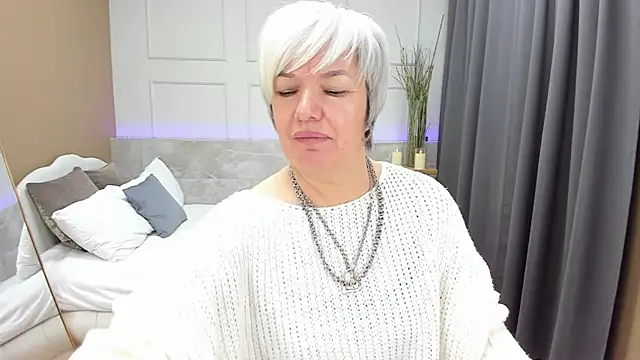 CarmenSoft online show from 12-09-24, 02:34