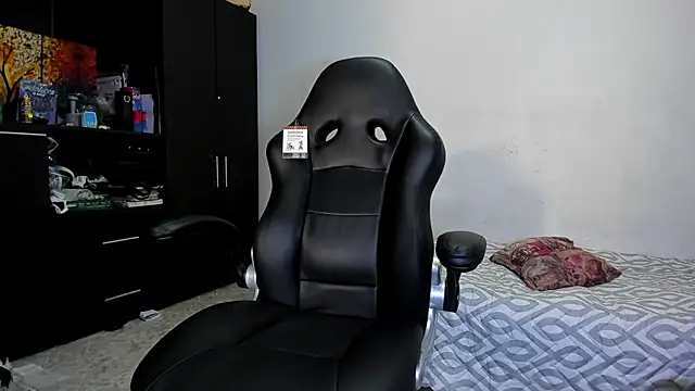 ares sexxx online show from 04-18-26, 09:04