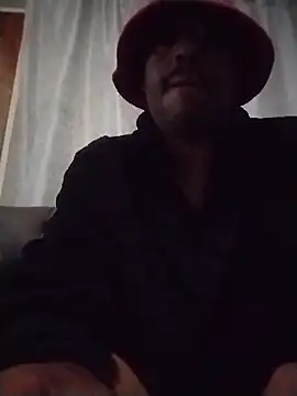 Snapshot of Wanderkid33 chatting on 12-03-25, 10:19 Wanderkid33 online show from 12-03-25, 10:19