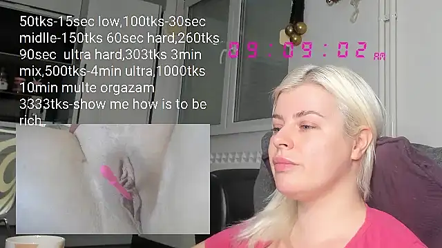Snapshot of queenofthenighttt chatting on 02-08-25, 08:09 queenofthenighttt online show from 02-08-25, 08:09