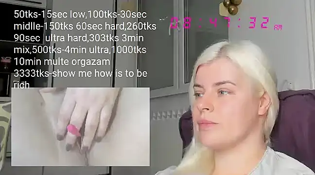 Snapshot of queenofthenighttt chatting on 03-11-25, 07:48 queenofthenighttt online show from 03-11-25, 07:48