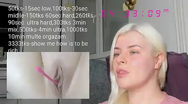 Snapshot of queenofthenighttt chatting on 03-11-25, 03:34 queenofthenighttt online show from 03-11-25, 03:34