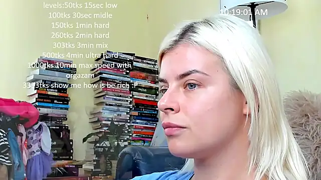 queenofthenighttt online show from 11-19-25, 09:20