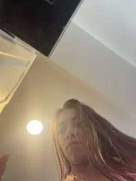 Snapshot of Hall_16 chatting on 07-24-26, 08:07 Hall 16 online show from 07-24-26, 08:07