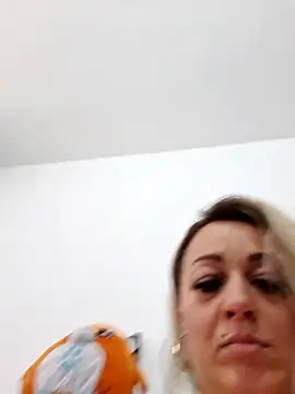 Snapshot of Ruxy42ETT chatting on 03-16-25, 08:10 Ruxy42ETT online show from 03-16-25, 08:10