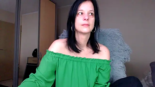  Sweetlonglips  online show from 02-06-25, 09:00