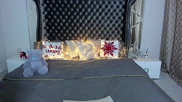 Rebecca Diamond online show from 01-08-26, 06:37