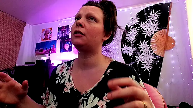 GamerGirlRoxyAndLee online show from 07-16-26, 08:59