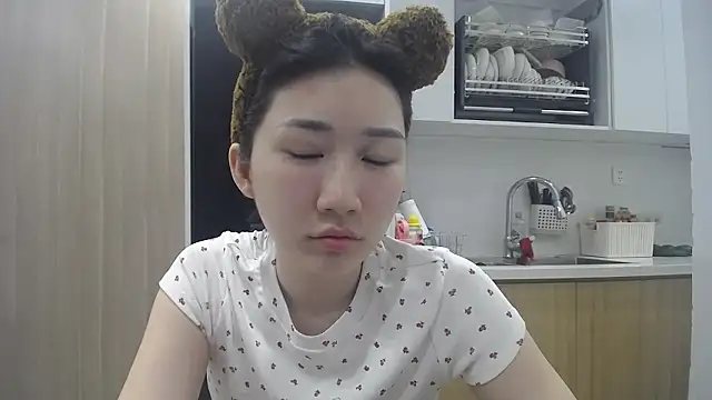 Asiagirll online show from 06-08-26, 01:55
