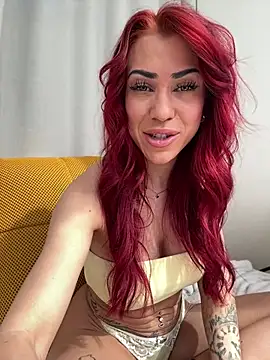 Pia July  online show from 04-05-26, 10:56