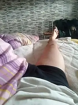 Snapshot of Rolandxxxr chatting on 02-16-26, 09:38 Rolandxxxr online show from 02-16-26, 09:38