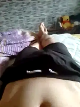 Snapshot of Rolandxxxr chatting on 02-23-26, 08:12 Rolandxxxr online show from 02-23-26, 08:12