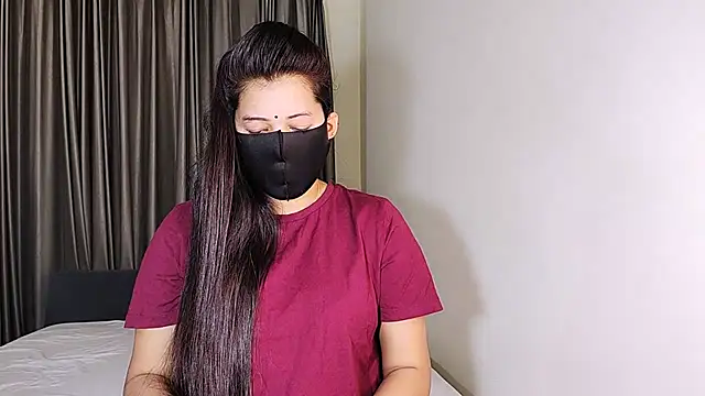 YourLovelyQueen online show from 12-03-24, 01:19
