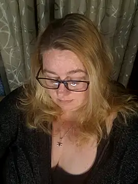 Iceprincess2bad4u online show from 03-03-26, 06:25