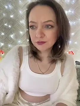 Snapshot of EvaBarsa_ chatting on 12-19-24, 03:40 EvaBarsa  online show from 12-19-24, 03:40