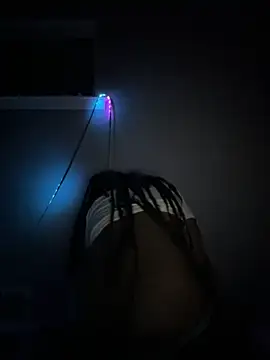 Snapshot of gypsydoll chatting on 11-12-25, 04:13 gypsydoll online show from 11-12-25, 04:13