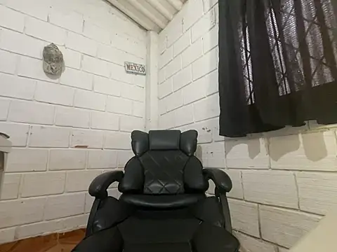 Max TheHorseDick online show from 06-04-26, 04:46