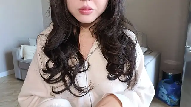 TammiLou online show from 10-08-25, 06:22