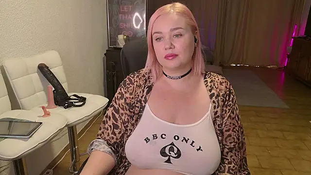 MargotGrey online show from 11-23-25, 11:32