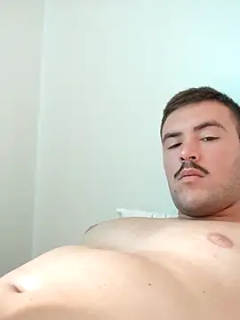 urielpereira online show from 11-04-25, 04:28