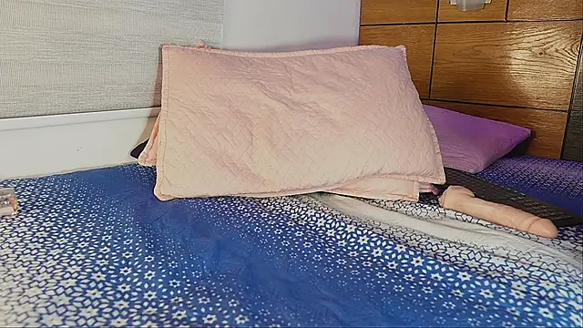 mssburbuja online show from 02-19-25, 06:11