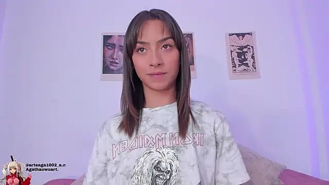 Moonlight1002 online show from 11-27-25, 06:21