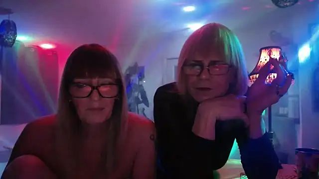 COUPLE4VOYEUR01 online show from 11-08-25, 07:56