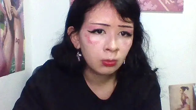Snapshot of Haru_Queenn chatting on 09-24-25, 10:13 Haru Queenn online show from 09-24-25, 10:13