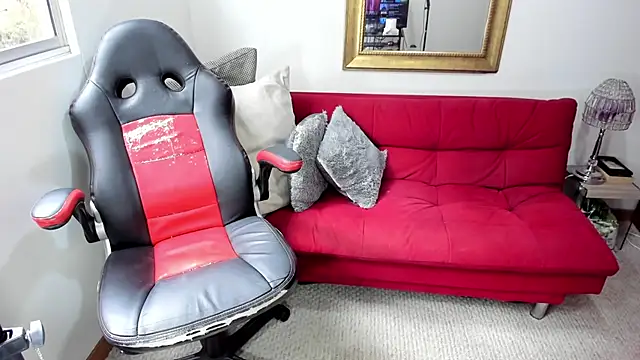 NicolettColin online show from 03-20-25, 04:20