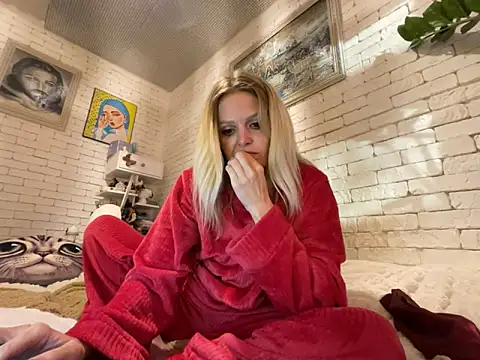 Angel girllovemy online show from 01-20-25, 06:21