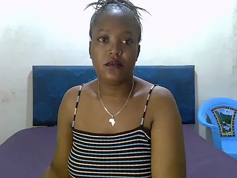 Snapshot of Spice202 chatting on 10-04-25, 11:03 Spice202 online show from 10-04-25, 11:03