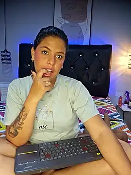 Snapshot of SunnyLovefg chatting on 10-04-25, 03:48 SunnyLovefg online show from 10-04-25, 03:48