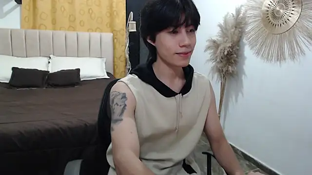 Elio-cam online show from 06-07-26, 05:22