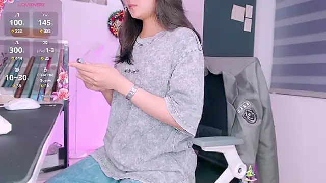 Shyn   online show from 12-31-24, 05:18