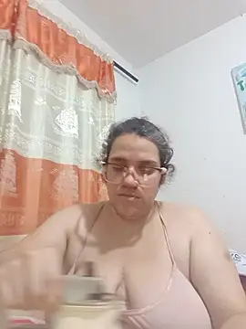 karlythothxh online show from 08-06-26, 06:32