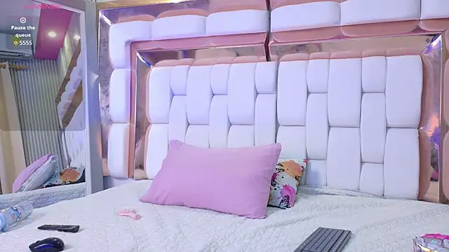 sexysistter online show from 02-23-26, 12:13