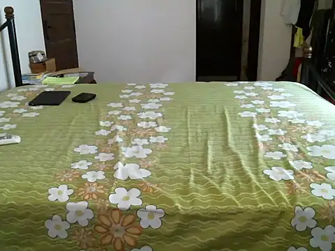 Snapshot of Slim_India chatting on 06-11-26, 02:53 Slim India online show from 06-11-26, 02:53