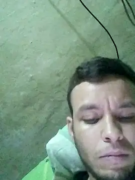 Snapshot of squirt_and_sex chatting on 12-20-24, 09:11 squirt and sex online show from 12-20-24, 09:11