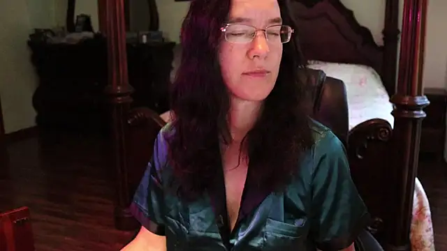 thornburyrose online show from 06-17-26, 10:50