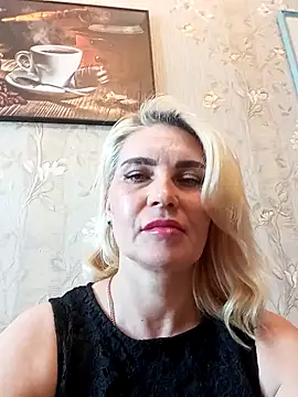 JennyOMay online show from 05-09-26, 04:06