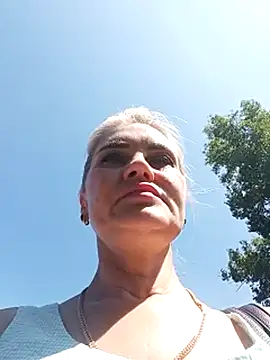 Snapshot of JennyOMay chatting on 07-19-26, 05:00 JennyOMay online show from 07-19-26, 05:00
