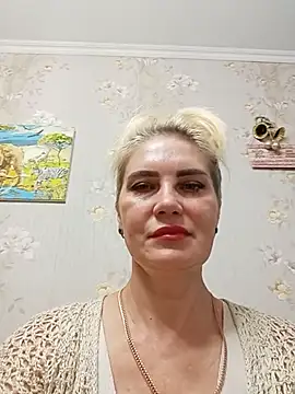Snapshot of JennyOMay chatting on 07-22-26, 05:10 JennyOMay online show from 07-22-26, 05:10