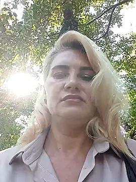 Snapshot of JennyOMay chatting on 07-25-26, 03:59 JennyOMay online show from 07-25-26, 03:59